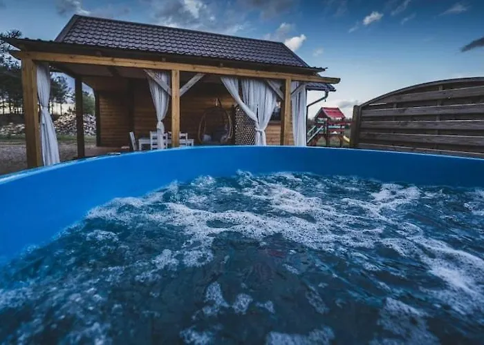 Comfortable With Jacuzzi And Sauna Дом отдыха *